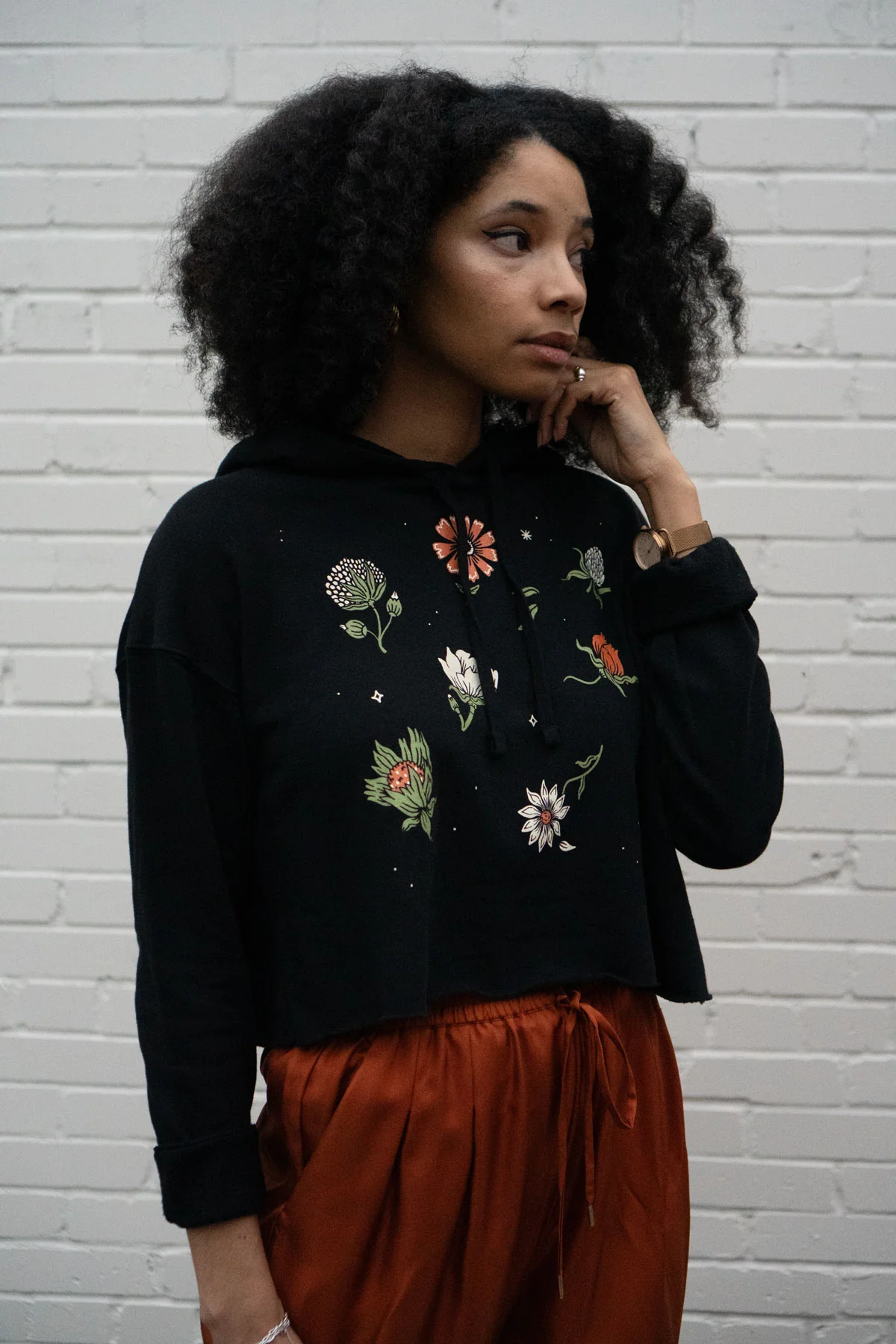 Ditsy - Lightweight Crop Hoodie - Image 4