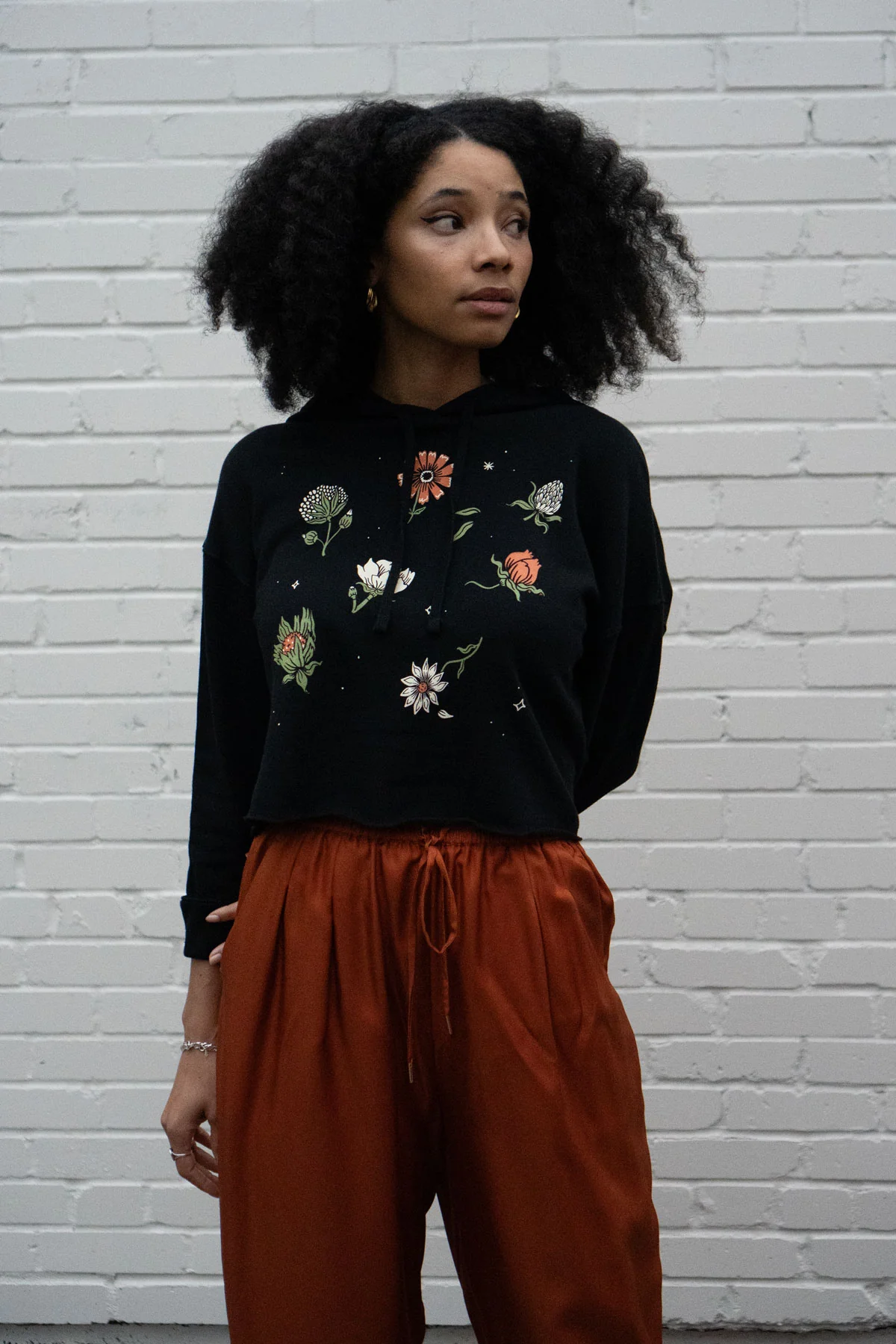 Ditsy - Lightweight Crop Hoodie - Image 6